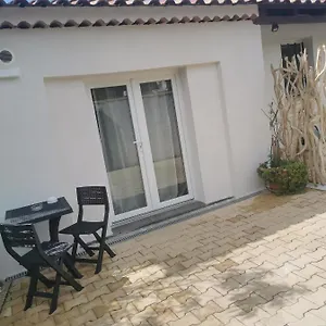 Jacuhomespa13 France